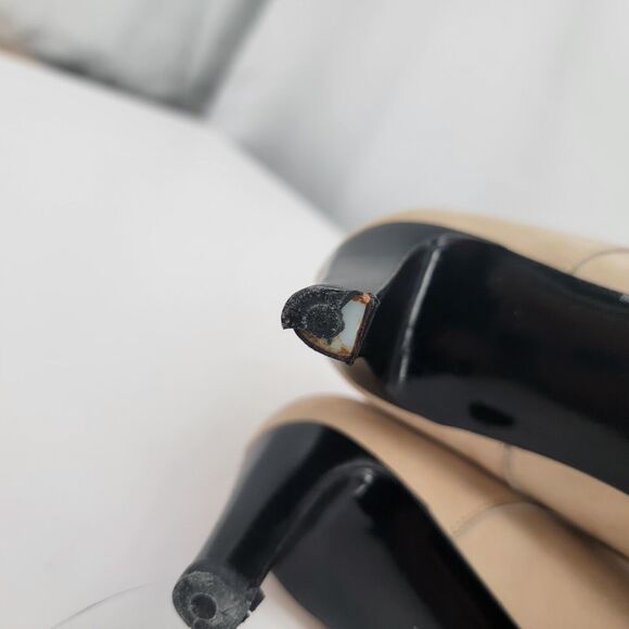 Moschino Size 6.5 Suede Leather Lace Up Bootie Cream Ankle Boots Pointed Toe - Picture 8 of 12